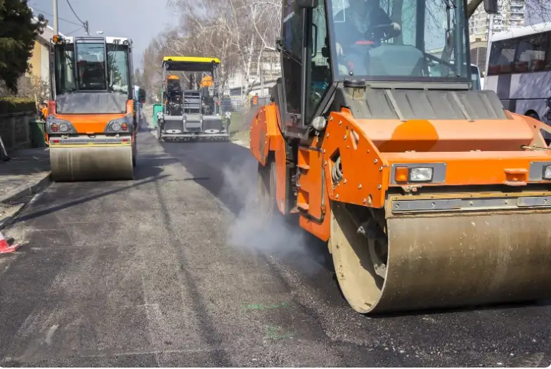 Khóa học vận hành xe lu