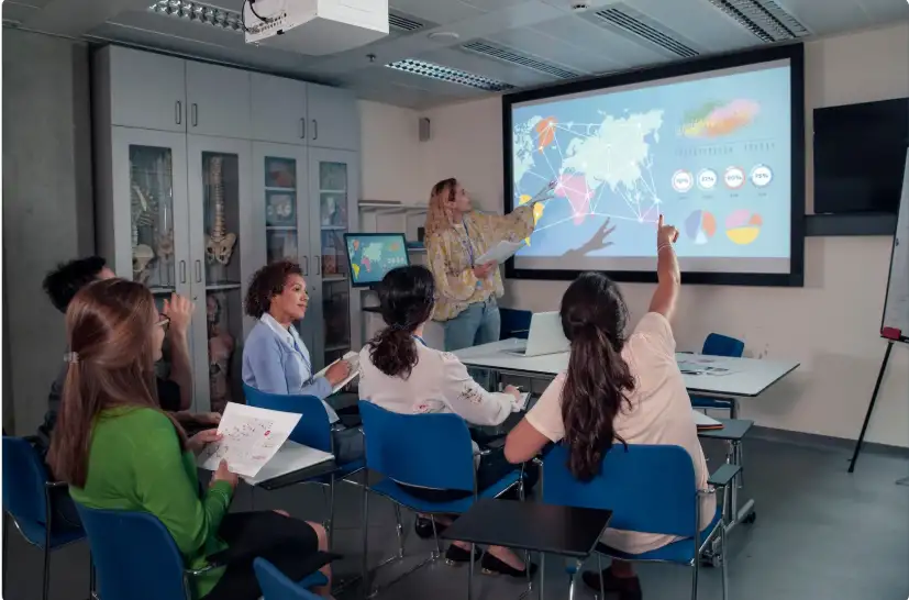 KHÓA BỒI DƯỠNG DẠY HỌC THEO PHƯƠNG THỨC STEM