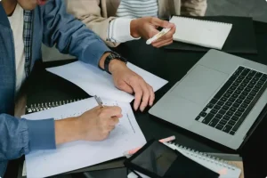 Lớp Luyện Thi Aptis Cấp Tốc Online – Cam Kết Đầu Ra 2026