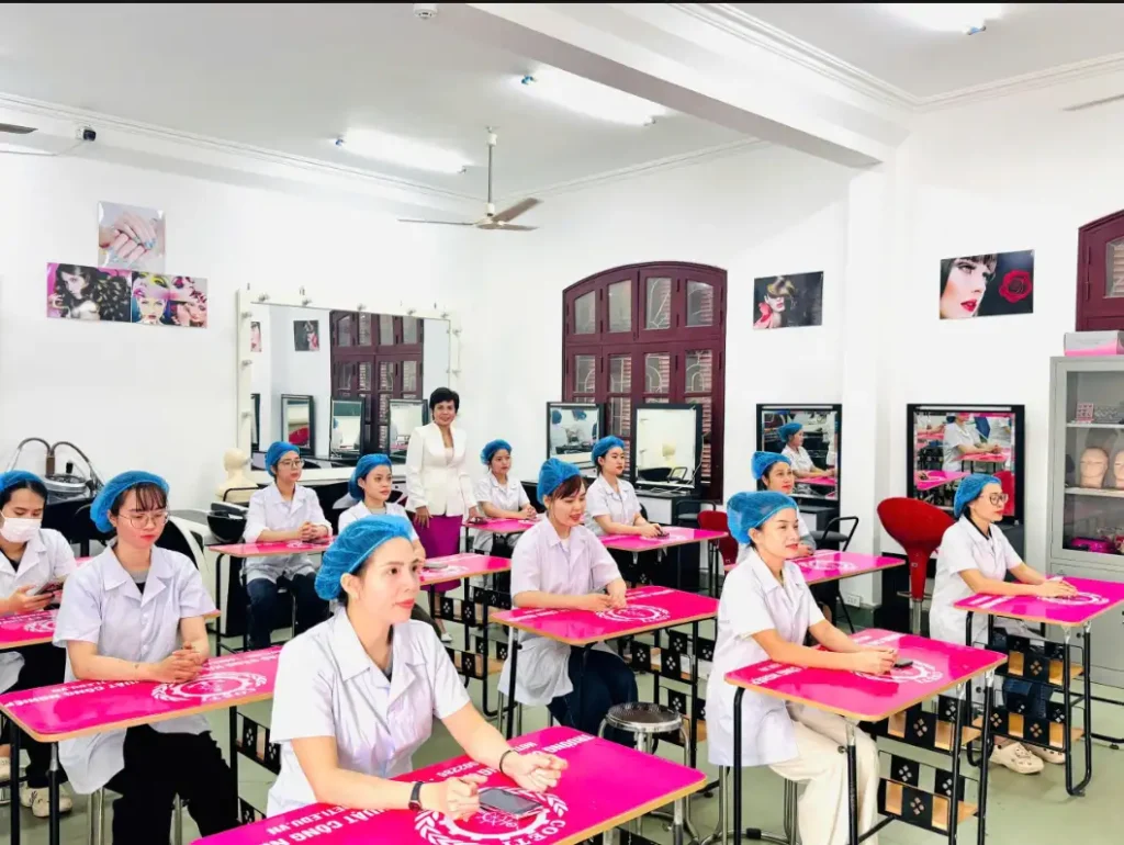 Khóa Học Makeup Cá Nhân 2026